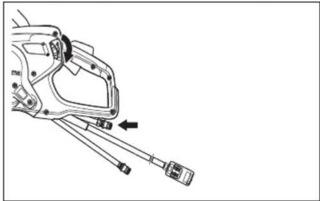 HUSQVARNA K 7000 - De watertoevoer aansluiten - 8
