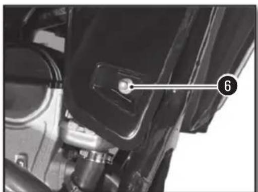 Sherco 250 SEF (2020) - REMOVING THE FUEL TANK - 3