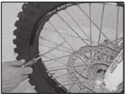 Sherco 250 SEF (2020) - CHECKING SPOKE TENSION - 1