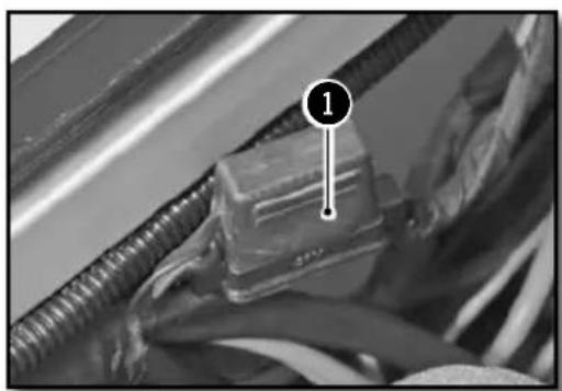 Sherco 450 SEFR (2019) - REPLACING THE FUSE FOR THE LIGHTS (450 SEF/R) - 1