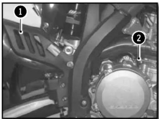 Sherco 450 SEFR (2019) - REMOVING THE REAR SHOCK - 1