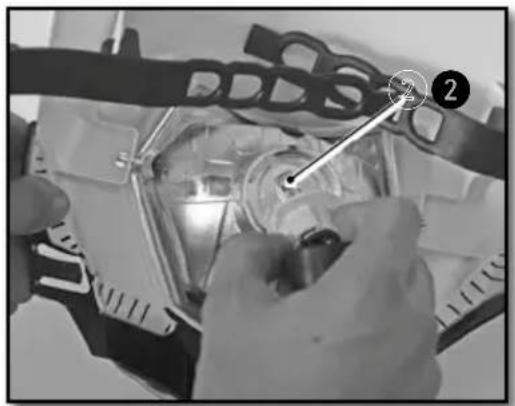 Sherco 450 SEF (2021) - REPLACING THE HEADLIGHT BULB OR THE PILOT LAMP - 2
