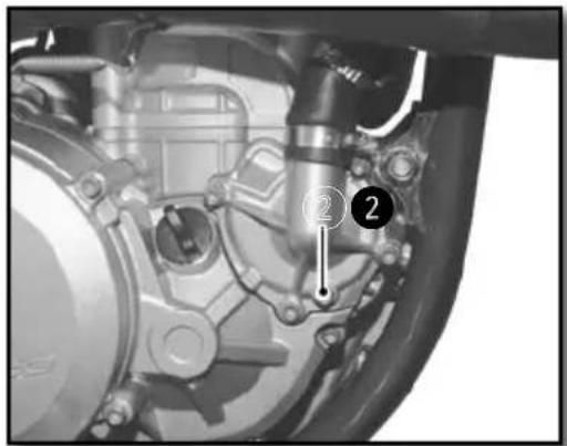 Sherco 450 SEF (2021) - KÜHLFLÜSSIGKEIT AUFFÜLLEN - 1
