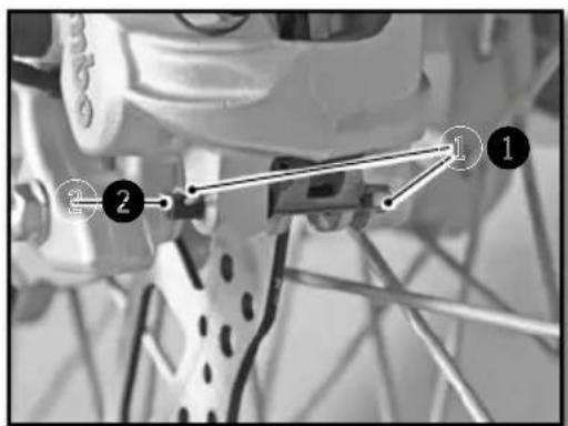 Diagram of a bicycle's seatbelt with numbered connection points and labeled parts