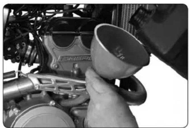 Sherco SE2.5iF (2009) - Si es Neededoajustar el nivel - 2