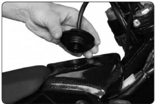 Sherco SE2.5iF (2009) - Carburant - 1