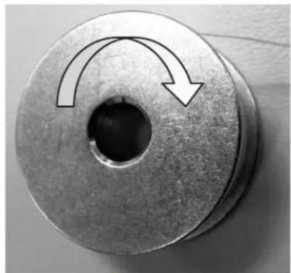 BABY LOCK Regent - Insertion de la canette - 2