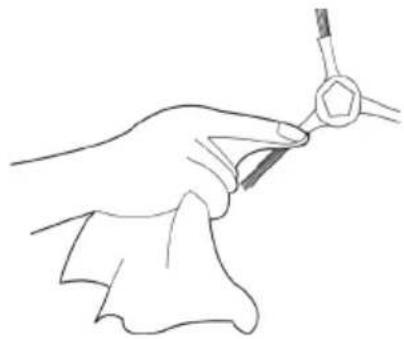 TAURUS Homeland Gyro - NETTOYAGE DE LA BROSSE ROTATIVE CENTRALE ET DES BROSSES LATERALES : - 4