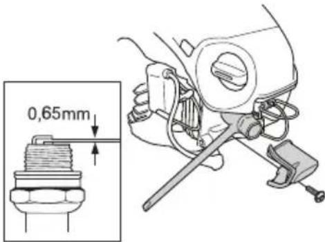 HUSQVARNA T136 - Bujía - 2