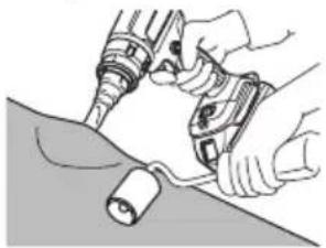 MAKITA DHG181 - HET CORRECTE ACCESSOIRE AANBRENGEN (INDIEN VAN TOEPASSING) - 10