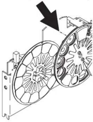 MARTIN CX10 Extreme - FIXATION DE LA ROUE D'EFFET SUR LA ROUE DE COULEUR - 6
