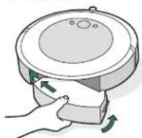 IROBOT Roomba Combo i5 - Svuotamento del contenitore raccogli polvere - 3