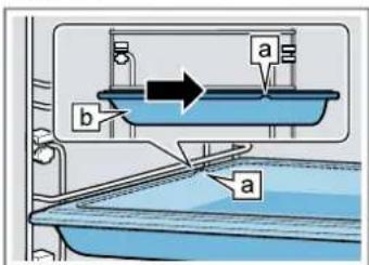 SIEMENS HM776GKB1F - Insérer les accessoires dans le compartiment de cuisson - 2