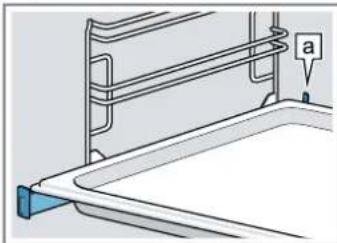 SIEMENS HM776GKB1F - Insérer les accessoires dans le compartiment de cuisson - 3