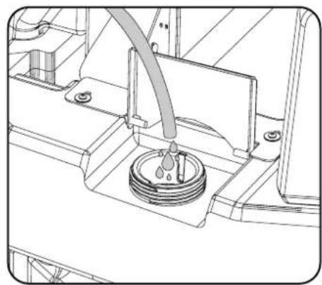 Numatic TRL720 - Filling the Clean Water Tank - 3