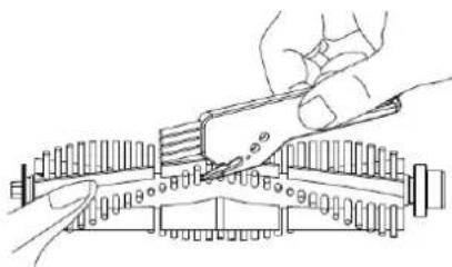 Clean Air Optima VC001 Smart - Wartung Hauptbürste und Seitenbürsten - 4