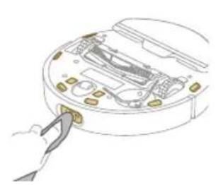 PHILIPS HomeRun 7000 Series XU7100 - Ana tekerlekleri ve on acili tekerlegi temizleme - 2