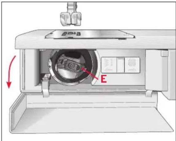PFAFF Select 4.2 - Mise en place de la boîte à canette - 1