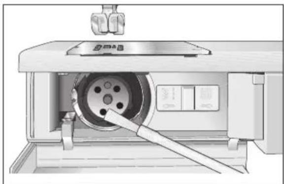 PFAFF Select 4.2 - Mise en place de la plaque à aiguille: - 1