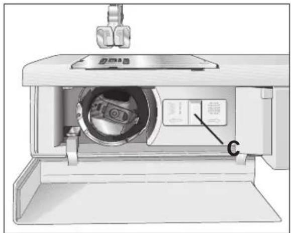 PFAFF Select 4.2 - Escamotage de la griffe - 1