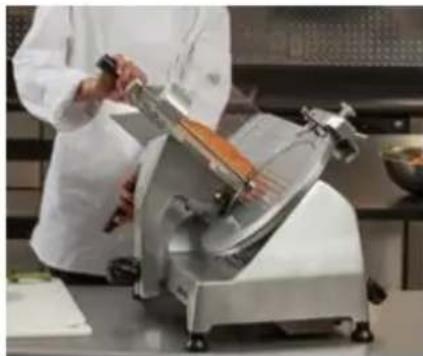 Vevor 1ACS110 - UTILIZZO DELLA TUA AFFETTATRICE - 2