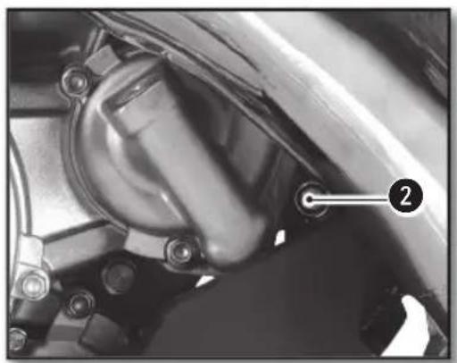 Sherco 125 SER (2019) - FILLING THE COOLANT - 1
