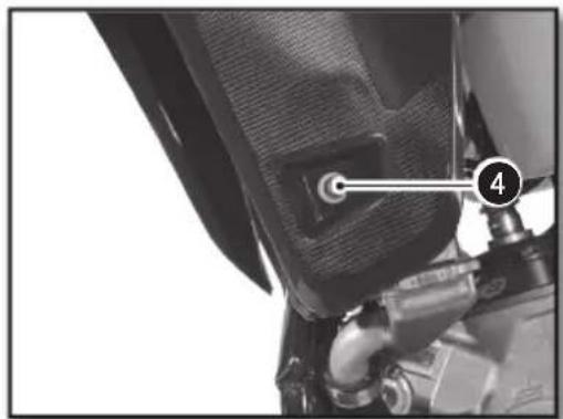 Sherco 125 SER (2019) - REMOVING THE FUEL TANK - 3