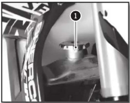 Sherco 125 SER (2019) - SERVICING THE COOLING SYSTEM - 1