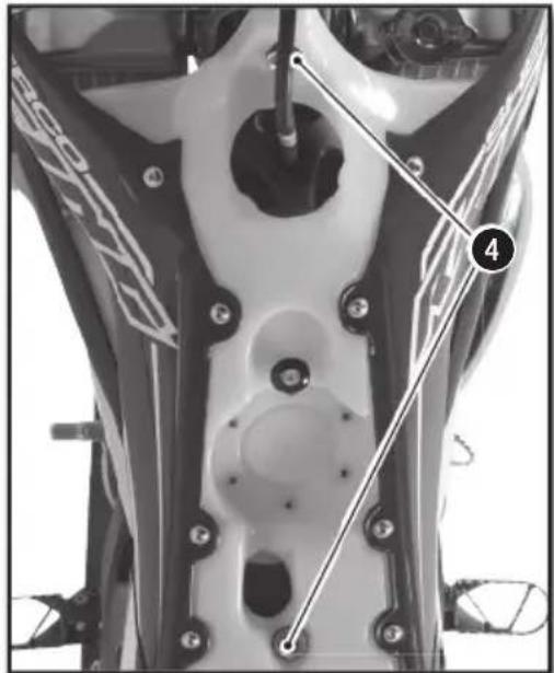 Sherco 125 SER (2019) - REINSTALLING THE FUEL TANK - 4