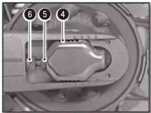 Sherco 125 SER (2019) - ADJUSTING THE CHAIN TENSION - 2