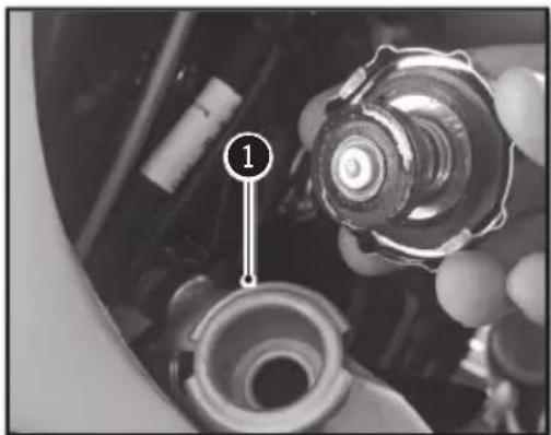 Sherco 125 SER (2019) - VIDANGE DU LIQUIDE DE REFROIDISSEMENT - 1