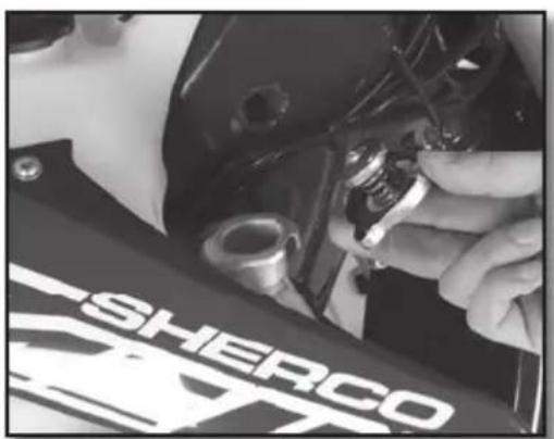 Sherco 450 SEF (2018) - SERVICING THE COOLING SYSTEM - 2