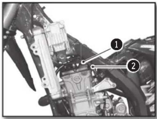 Sherco 450 SEF (2018) - MONTAJE DEL DEPOSITO DE GASOLINA - 1