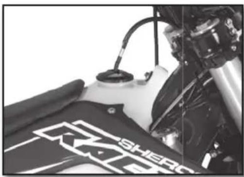 Sherco 450 SEF (2018) - OUVERTURE / FERMETURE RÉSERVOIR DE CARBURANT - 1