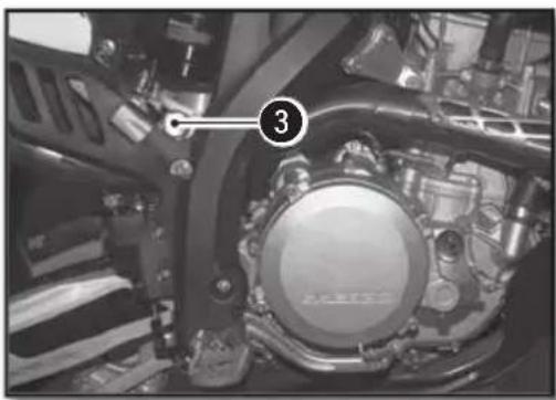 Sherco 450 SEF (2018) - REINSTALLING THE REAR SHOCK - 2