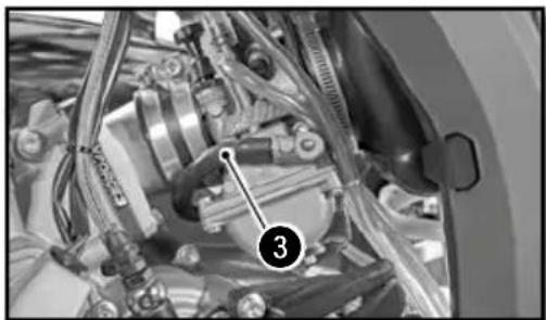 Sherco 250 SER (2019) - REINSTALLING THE FUEL TANK - 3