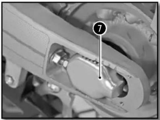 Sherco 250 SEFR (2019) - ADJUSTING THE CHAIN TENSION - 3