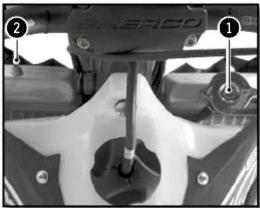 Sherco 250 SEFR (2019) - CONTRôle DU Niveau DE LIQUIDE DE REFROIDISSEMENT - 1