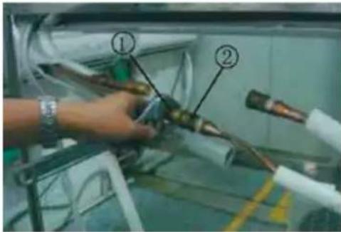 QLIMA SC6153 - De leidingen met koelmiddel aansluiten op de binnenunit - 2