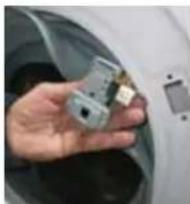 HAIER HWDQ90B416FWB - ZAMEK DO DRZWI | TYP 1 NARZEDZIA - SRUBOKRET KRZYAKOWY, SZCZYPCE, SRUBOKRET PLEASKI - 6