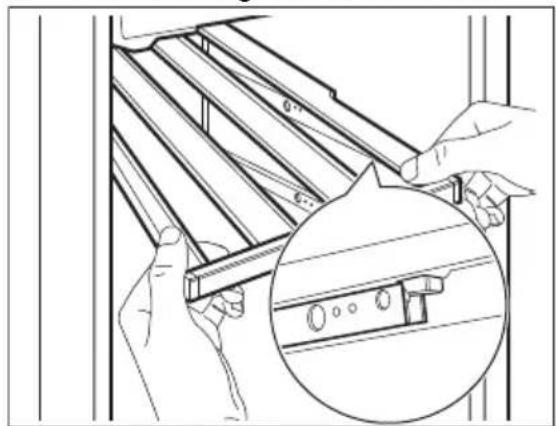 AEG AWUS018B7B - Removing and installing shelves - 2