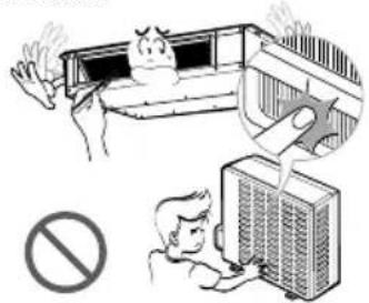 LG LMNC126BTG0 - No introduzca las manos u otros objetos en la entrada o salida del aire acondicionado mientras el aparato esté en funcionamiento. - 1