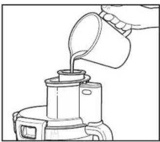HAMILTON BEACH Stack & Snap 70585 - How to Use Plastic Dough Blade - 4
