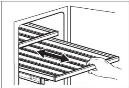 ELECTROLUX EWUS040B8B - Installation des clayettes - 2