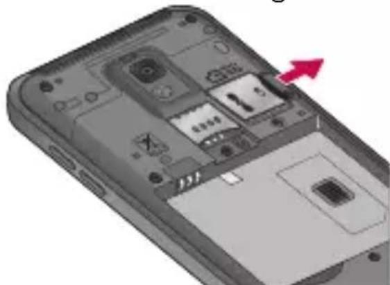 LG GP9 - Retrait de la carte mémoire - 1