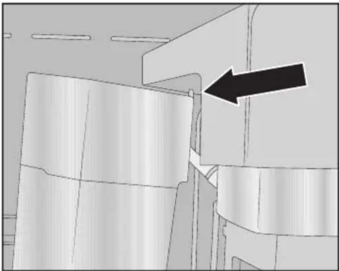 MIELE CVA 7775 - Insertion de la vanne de lait - 4