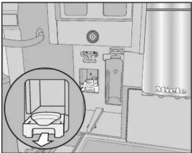 MIELE CVA 7775 - Insertion de la cartouche de nettoyage - 3