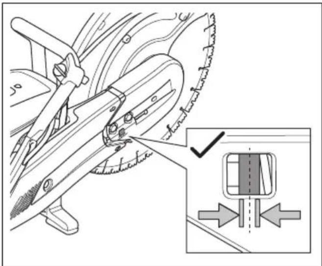 HUSQVARNA K 1270 II Rail - Réglage de la tension de la courroie d'entraînement - 1