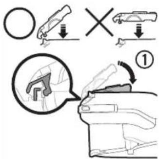 SAMSUNG VR10M701PU5 - Cleaning the brush and Auto shutter tool - 7