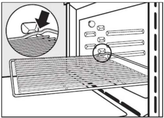 MIELE H 7870 BMX - Utilisation de la grille de cuisson - 1